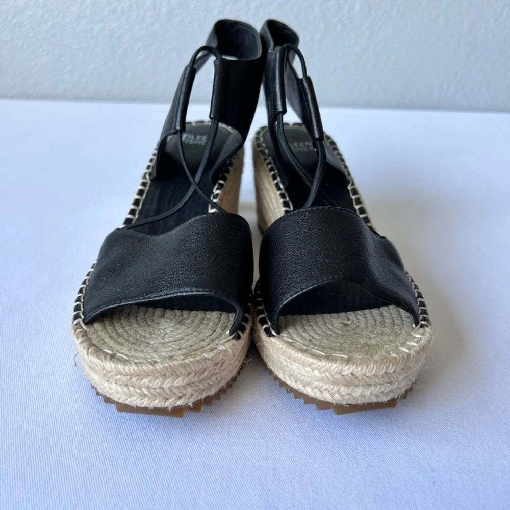 Eileen Fisher features soft